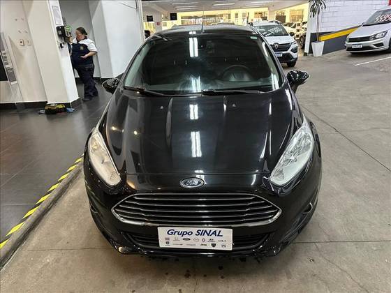 FORD FIESTA 1.6 SE HATCH 16V FLEX 4P POWERSHIFT FORD FIESTA 1.6 SE HATCH 16V FLEX 4P POWERSHIFT